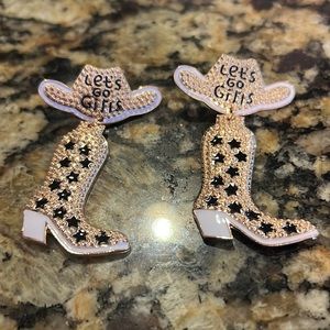 Nashville girls weekend!  Let’s Go Girls dangle earrings.